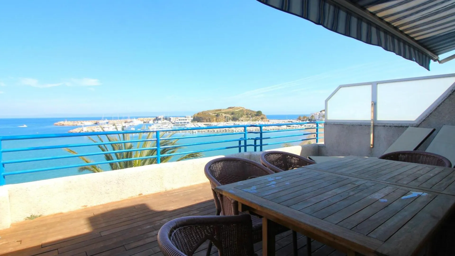 Maritim I Atic - Atico Muy Agradable, Con Amplia Terraza Y Preciosas Vistas Panoramicas. - Es-228-27 Apartment Llanca 0*,  Spain