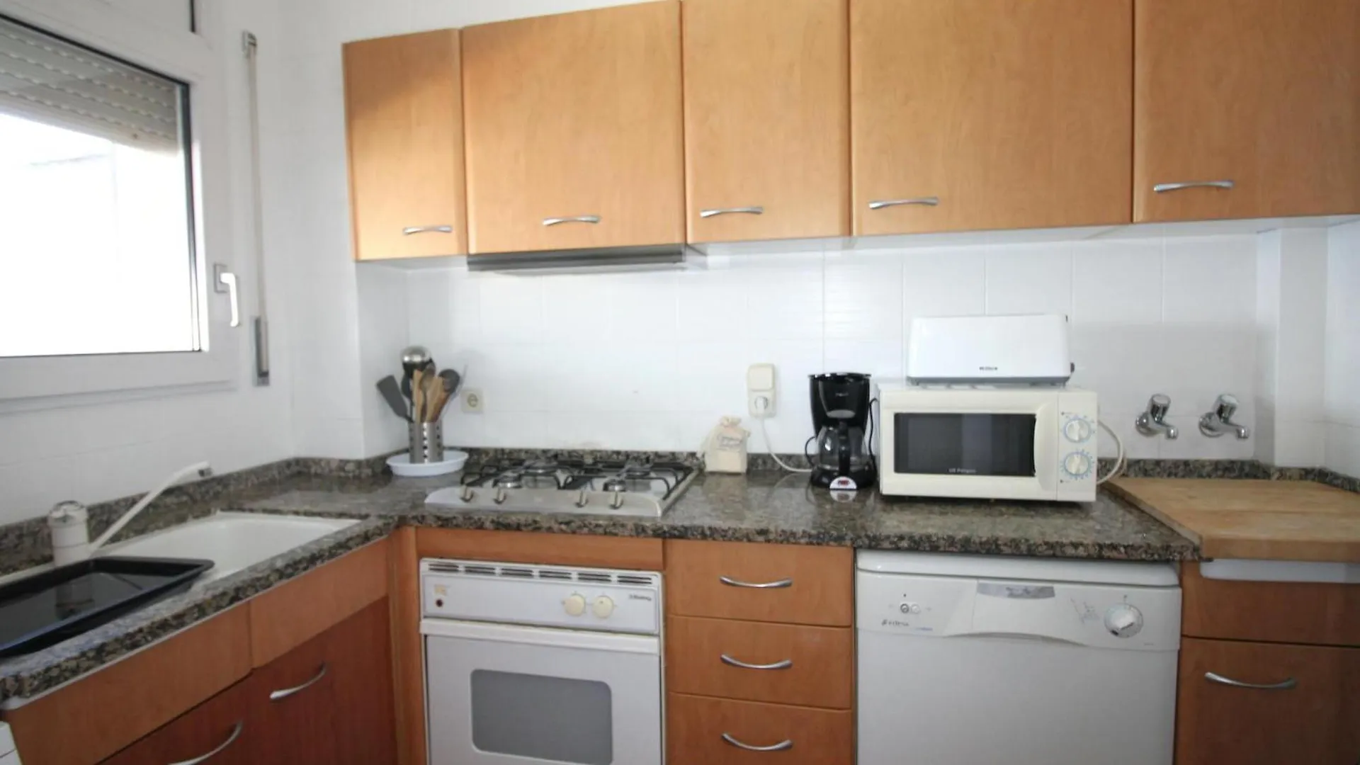 Maritim I Atic - Atico Muy Agradable, Con Amplia Terraza Y Preciosas Vistas Panoramicas. - Es-228-27 Apartment Llanca Spain