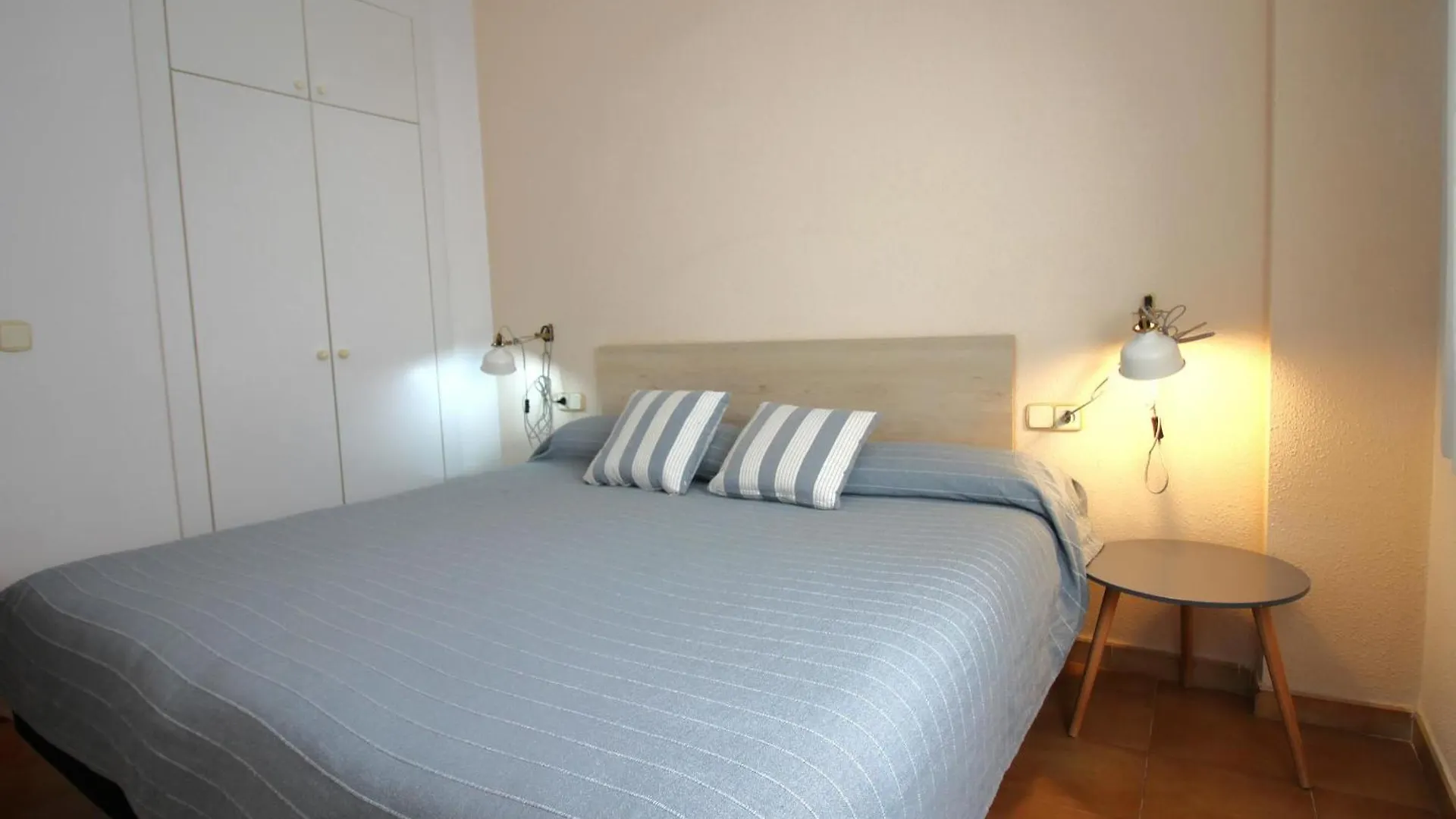 Maritim I Atic - Atico Muy Agradable, Con Amplia Terraza Y Preciosas Vistas Panoramicas. - Es-228-27 Apartamento Llança Espanha